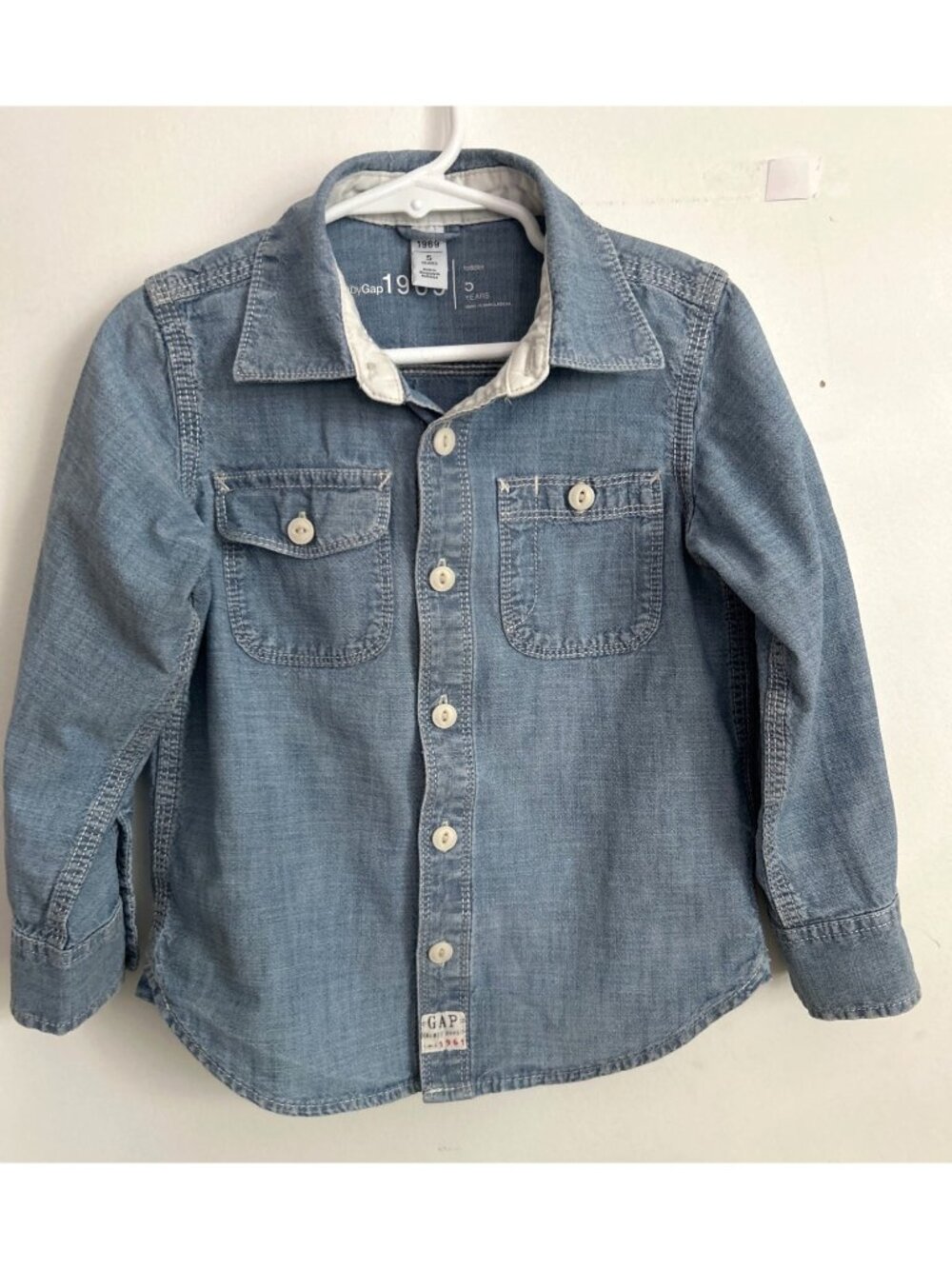 Toddler BabyGap 1969 Blue Denim Button-Up Shirt Size 5 Years